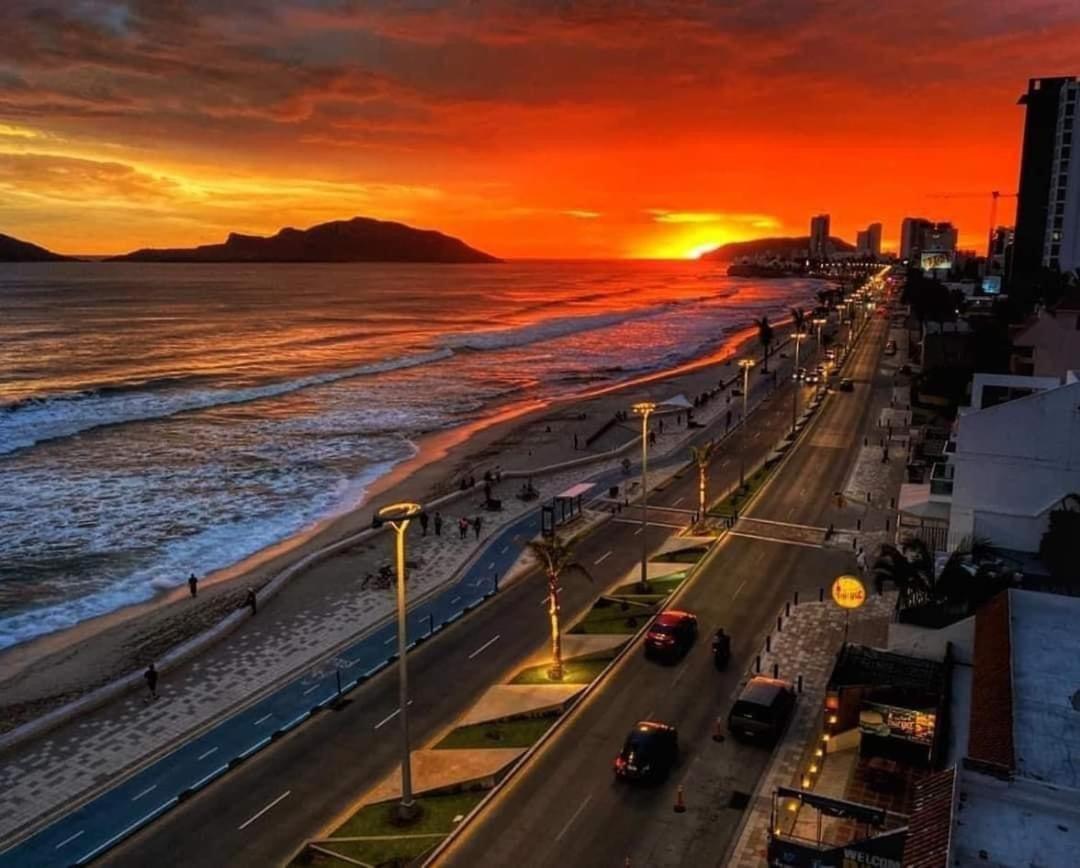 Casa Brisa Y Departamentos! A 3 Min La Playa&Malecon Vila Mazatlán Exterior foto